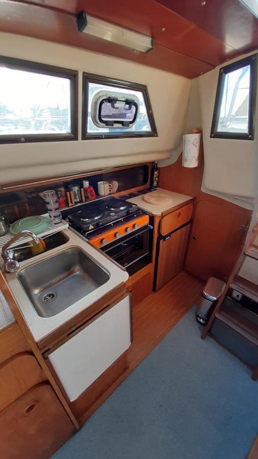 Bed & Boat Brezza Del Mare Hotel Виареджо Екстериор снимка