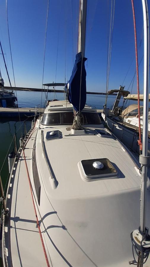 Bed & Boat Brezza Del Mare Hotel Виареджо Екстериор снимка